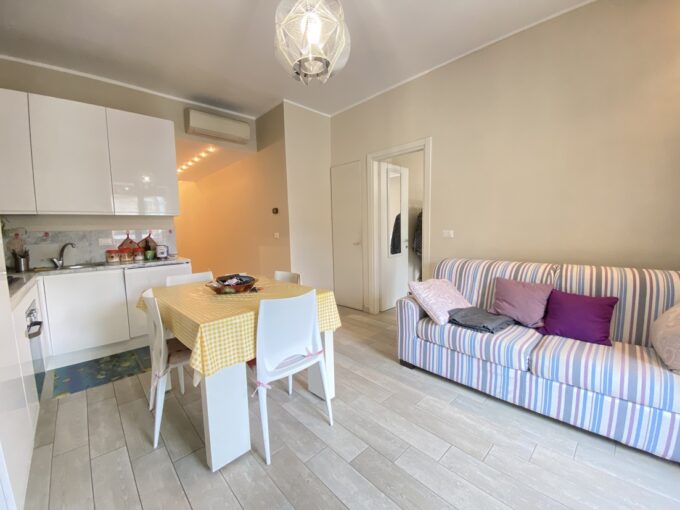 Soggiorno-con-angolo-cottura