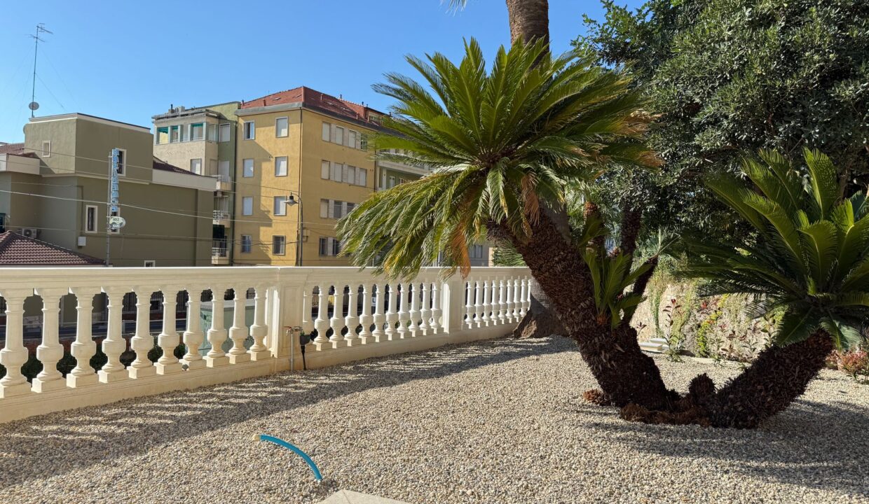 PHOTO-2025-10-10-11-45-42 59