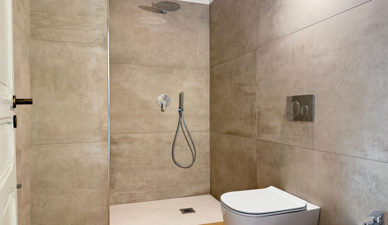 PHOTO-2025-10-10-11-45-43 90