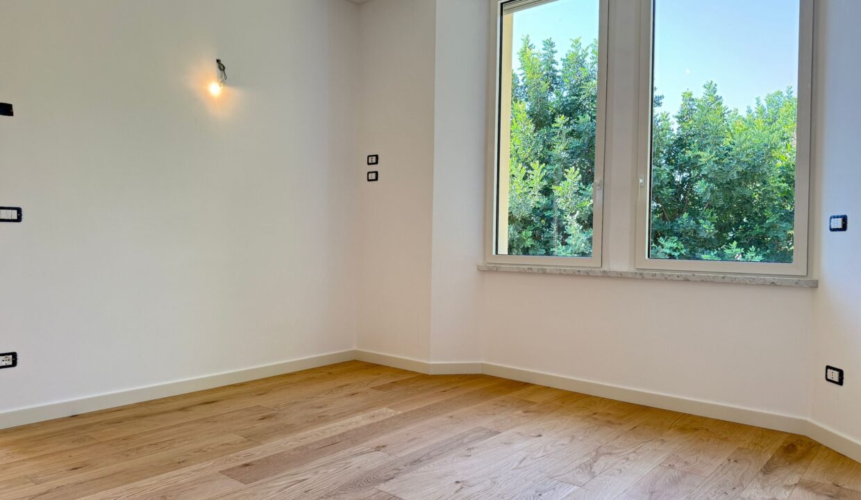 PHOTO-2025-10-10-11-45-43 98