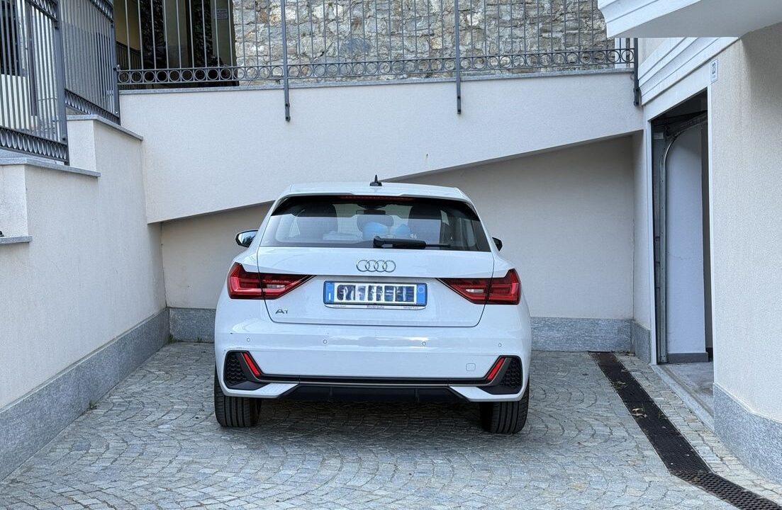 posto auto Attico bilocale in Alassio